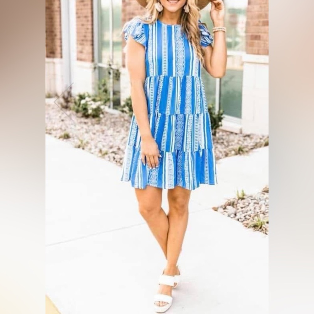 Pink Lily NWT Blue and White Boho Flutter Sleeve Tiered Dress